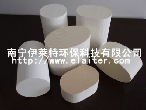 Honeycomb Ceramic Substrate (Used In Petrol Engine Car)